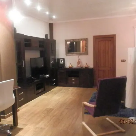 Apartment -1-igual Que Tu Casa, Garaje Gratis, En El Centro Ubeda (Andalucia)
