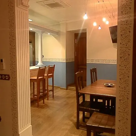 Apartment -1-igual Que Tu Casa, Garaje Gratis, En El Centro Ubeda (Andalucia)